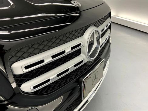 Certified 2021 Mercedes-Benz GLB 250 image 29
