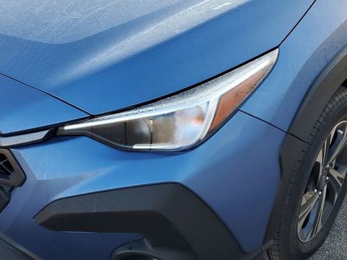 Used 2024 Subaru Crosstrek 2.0i Premium image 4