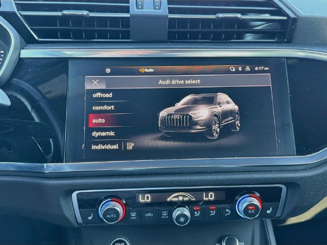 Used 2024 Audi Q3 2.0T Premium AWD/4WD image 28