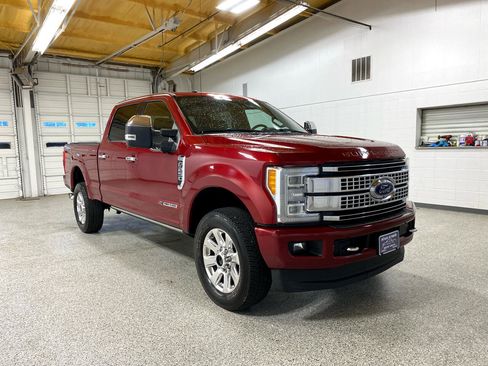 Used 2018 Ford F250 Platinum w/ Platinum Ultimate Package image 6
