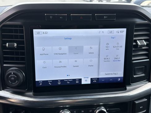 Used 2022 Ford F150 Lariat w/ Max Trailer Tow Package image 27