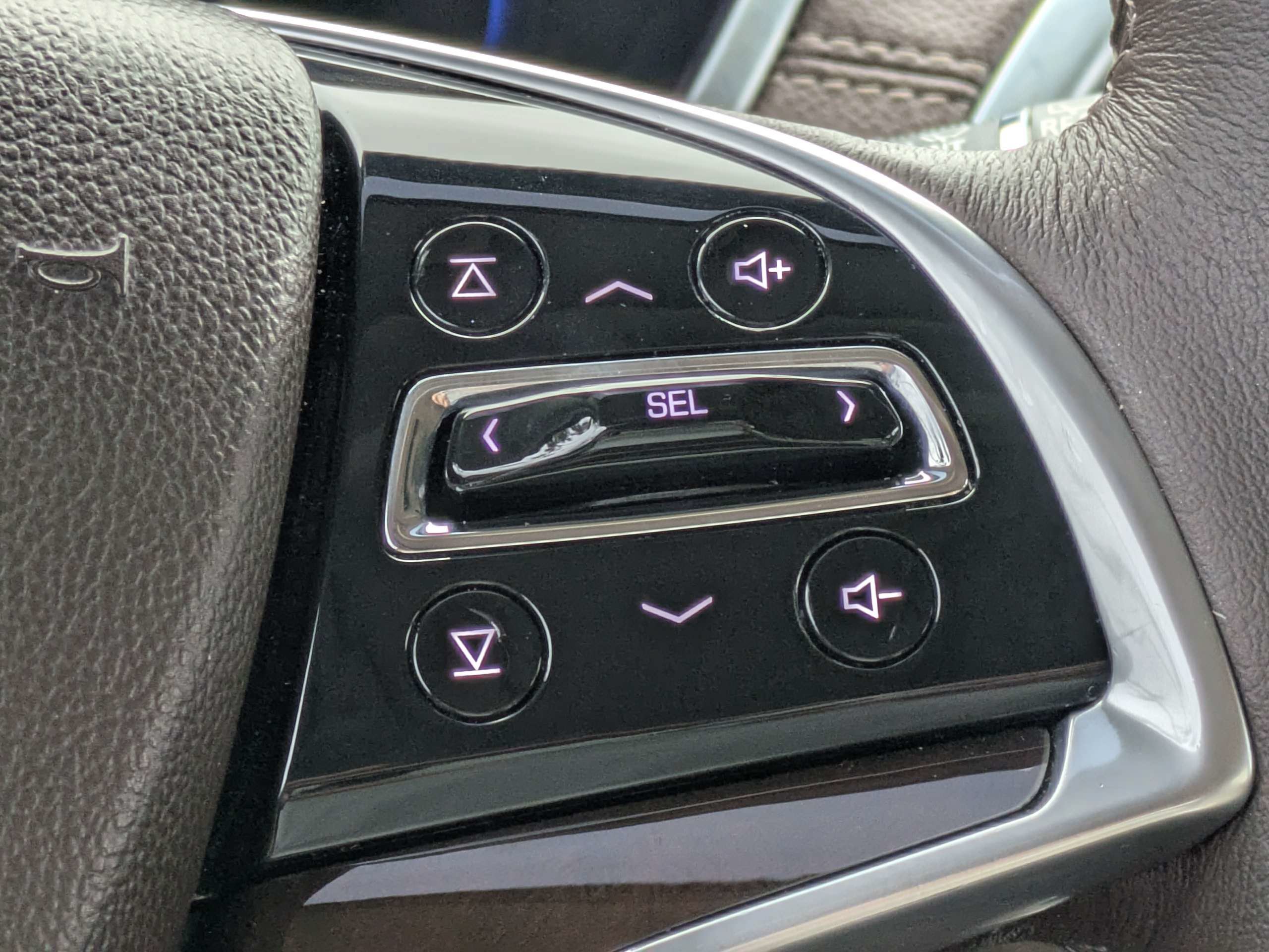 Used 2015 Cadillac SRX Performance w/ Driver Assist Package FWD image 26