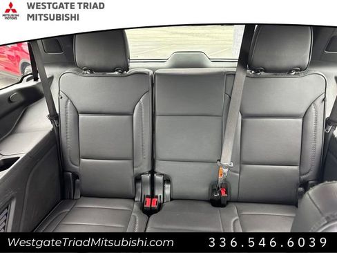 Used 2025 GMC Yukon Denali AWD/4WD image 19