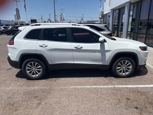 Used 2019 Jeep Cherokee Latitude w/ Popular Appearance Group AWD/4WD image 7
