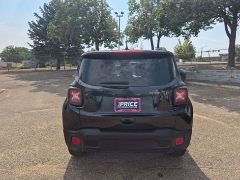 Used 2023 Jeep Renegade Latitude AWD/4WD image 7