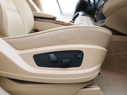 Used 2013 BMW X5 xDrive35i w/ Convenience Pkg image 32