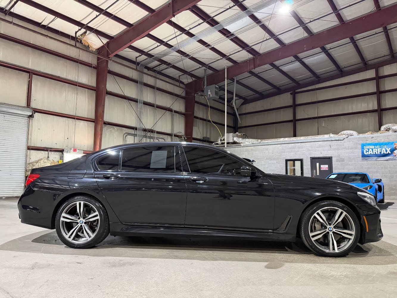 Used 2016 BMW 750i xDrive AWD/4WD image 4
