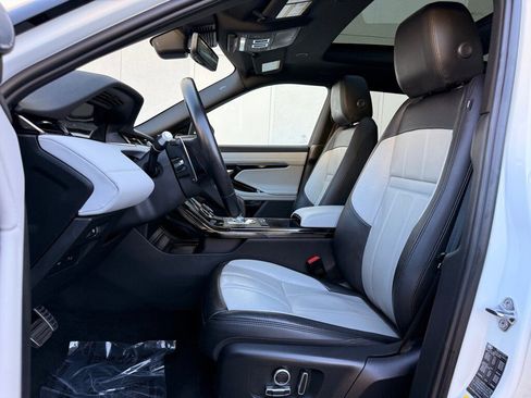 Used 2022 Land Rover Range Rover Evoque R-Dynamic SE image 18