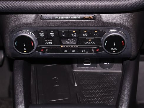 Certified 2024 Ford Bronco Sport Outer Banks w/ Tech Package AWD/4WD image 33
