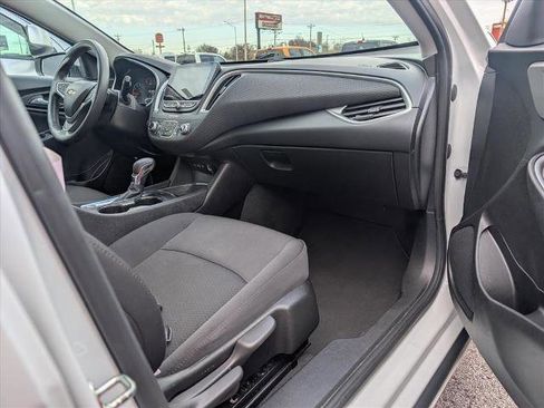 Used 2023 Chevrolet Malibu LT image 20
