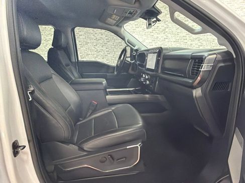 Used 2024 Ford F250 Lariat AWD/4WD image 11