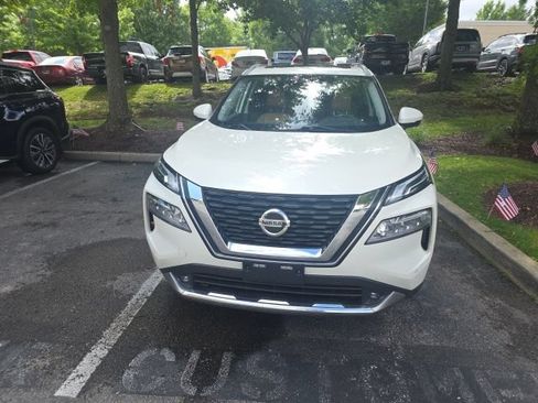 Used 2021 Nissan Rogue Platinum AWD/4WD image 3