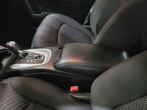 Used 2016 Dodge Journey SE image 26