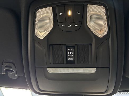 Used 2021 RAM 1500 Big Horn image 29