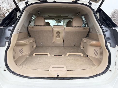 Used 2014 Nissan Rogue SL image 16