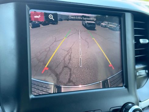 Used 2023 RAM 2500 Big Horn w/ Level 1 Equipment Group AWD/4WD image 11