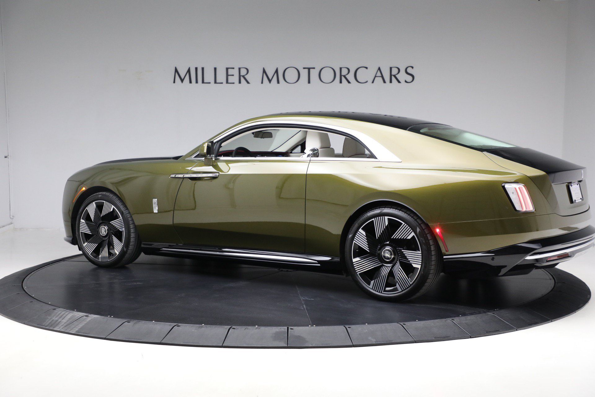 Certified 2025 Rolls-Royce Spectre w/ Spectre Launch Package AWD/4WD image 6
