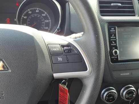 Used 2025 Mitsubishi Outlander Sport SE AWD/4WD image 15
