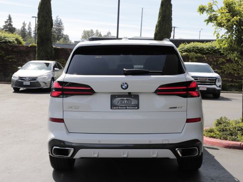 Used 2026 BMW X5 xDrive40i AWD/4WD image 7