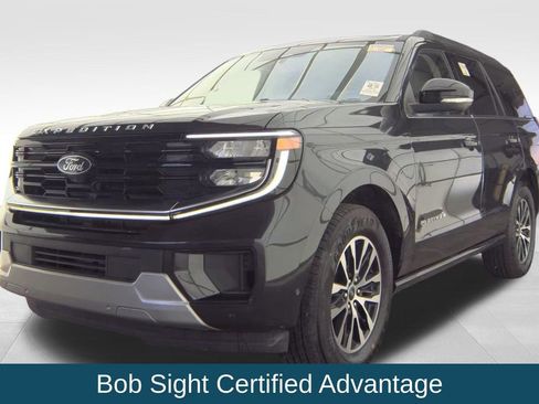 Used 2025 Ford Expedition Platinum AWD/4WD image 5