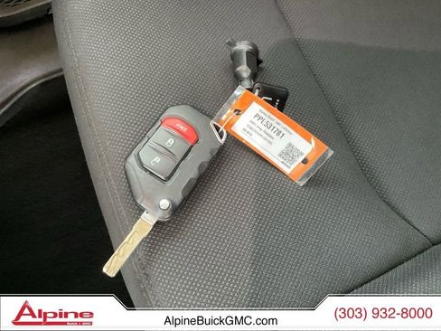 Used 2023 Jeep Gladiator Overland image 20