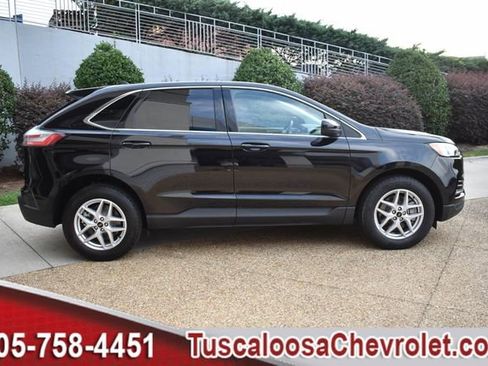 Used 2024 Ford Edge SEL image 11