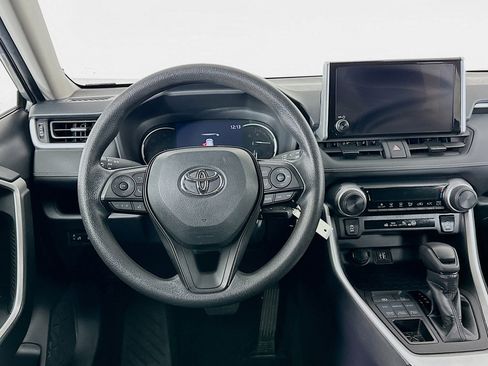 Used 2024 Toyota RAV4 LE image 17