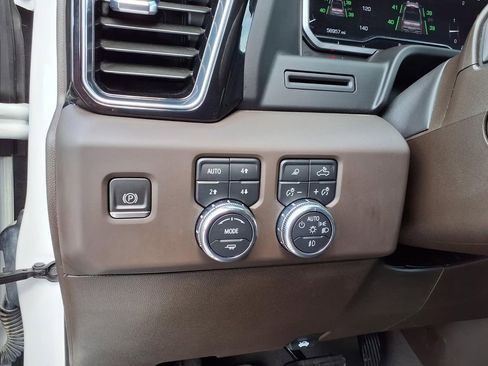 Used 2023 GMC Sierra 1500 Denali AWD/4WD image 27