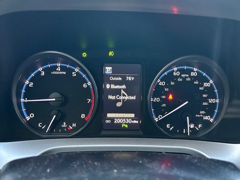 Used 2018 Toyota RAV4 XLE FWD image 24