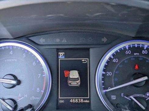 Used 2019 Toyota Highlander Limited image 6