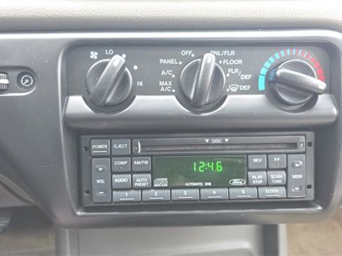 Used 2000 Ford Contour SE image 18