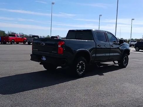 Certified 2026 Chevrolet Silverado 1500 ZR2 AWD/4WD image 8