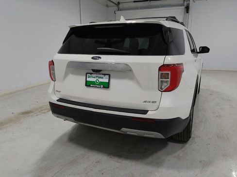Used 2022 Ford Explorer XLT w/ Equipment Group 202A image 7