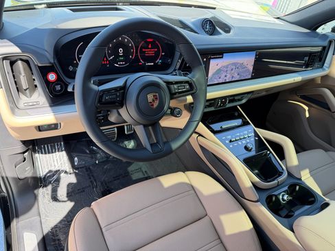 New 2026 Porsche Cayenne S AWD/4WD image 4