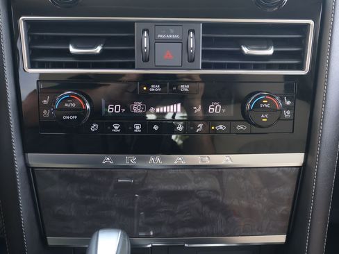 Used 2024 Nissan Armada Platinum w/ Captain's Chairs Package RWD image 27