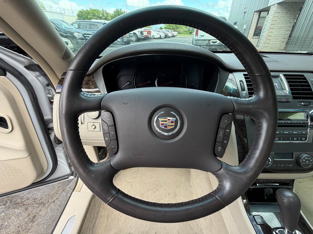 Used 2010 Cadillac DTS Luxury FWD image 45
