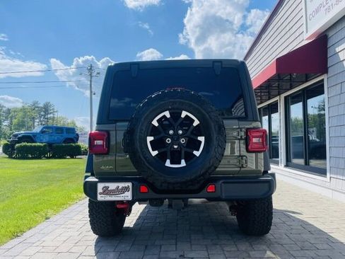 Used 2026 Jeep Wrangler Unlimited Rubicon AWD/4WD image 32