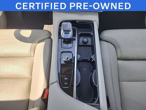 Certified 2025 Volvo XC90 T8 Ultra w/ Protection Package Premier AWD/4WD image 23