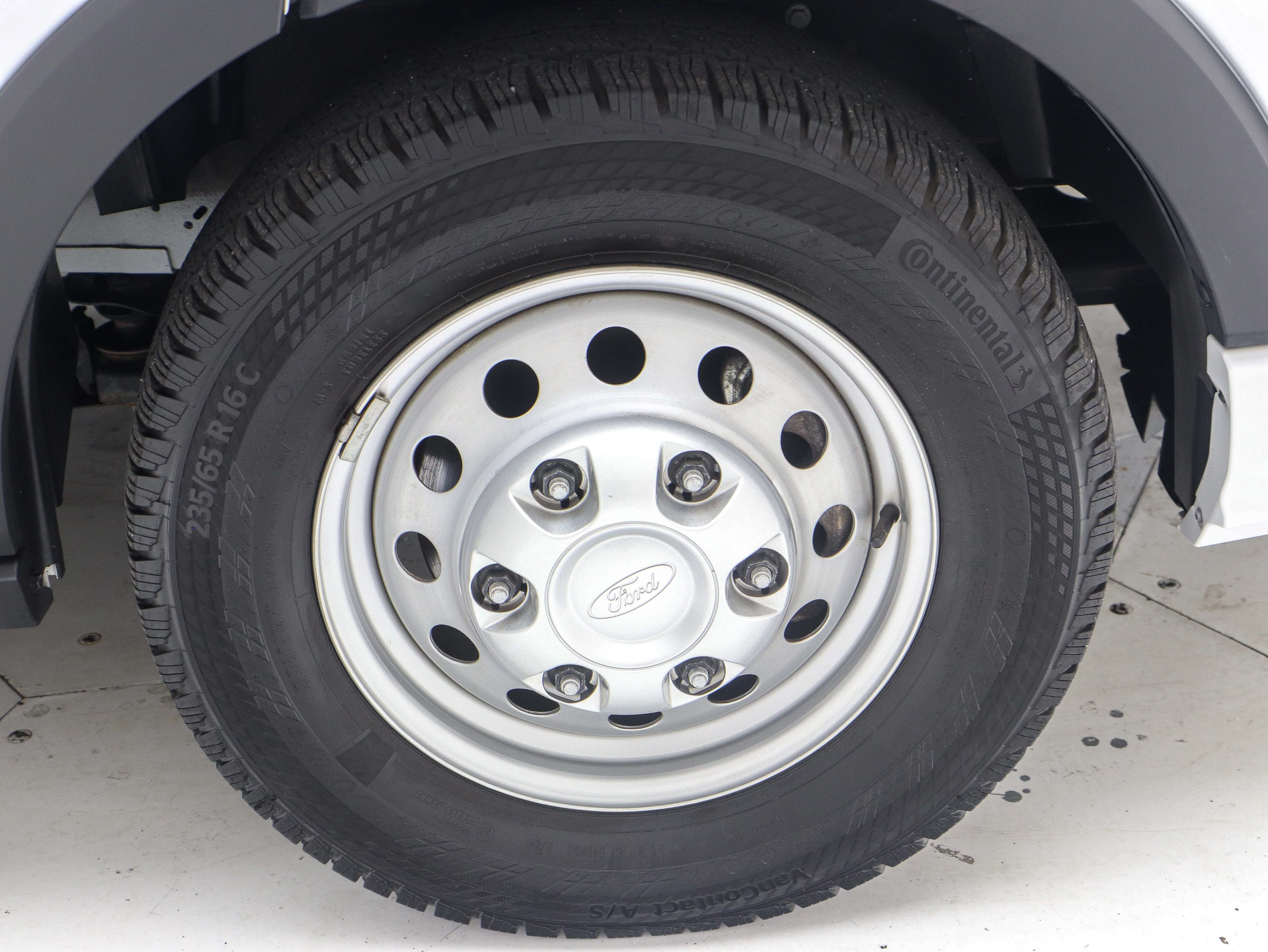 Used 2025 Ford Transit 350 XLT AWD/4WD image 33