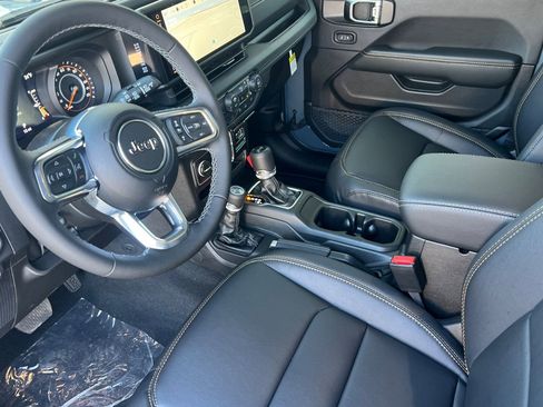 New 2026 Jeep Wrangler Unlimited Sahara w/ Safety Group AWD/4WD image 6