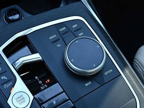 New 2026 BMW 330i Sedan w/ M Sport Package image 19