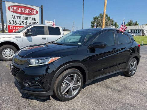 Used 2022 Honda HR-V EX image 2