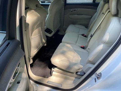 Certified 2026 Volvo XC90 B6 Ultra AWD/4WD image 12