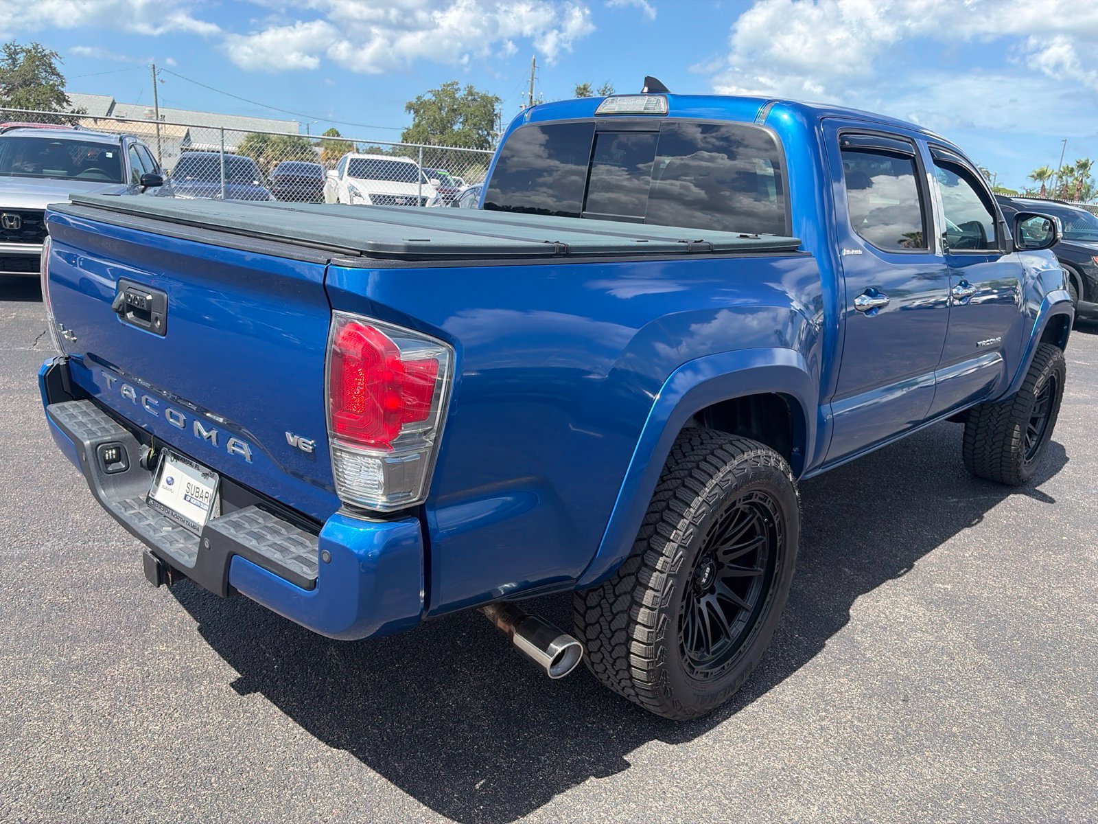 Used 2017 Toyota Tacoma Limited w/ Tow Package AWD/4WD image 45