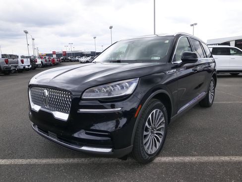 Used 2022 Lincoln Aviator AWD w/ Premium Package image 4