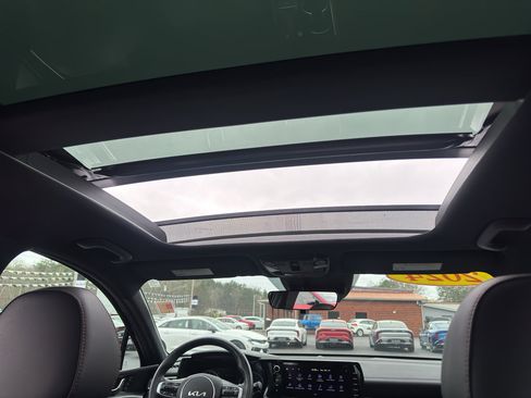 Used 2024 Kia K5 GT w/ GT1 Package image 11