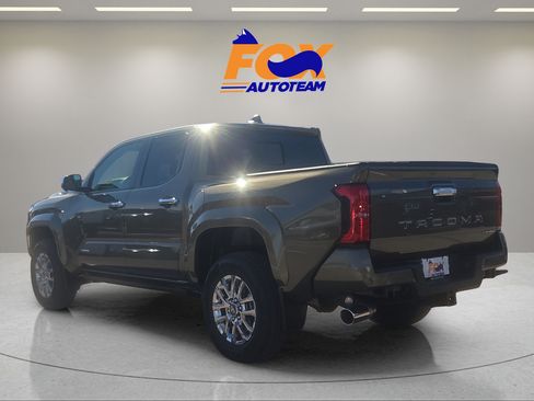 New 2026 Toyota Tacoma Limited AWD/4WD image 3