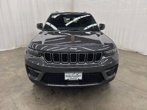 New 2025 Jeep Grand Cherokee Laredo X w/ Luxury Tech Group I image 2