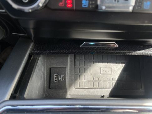 Used 2022 Ford F350 Platinum w/ FX4 Off-Road Package image 27