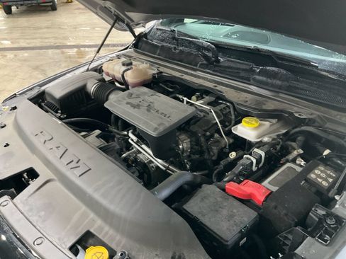 Used 2025 RAM 1500 Big Horn AWD/4WD image 32